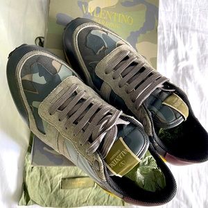 Valentino Shoes with the box